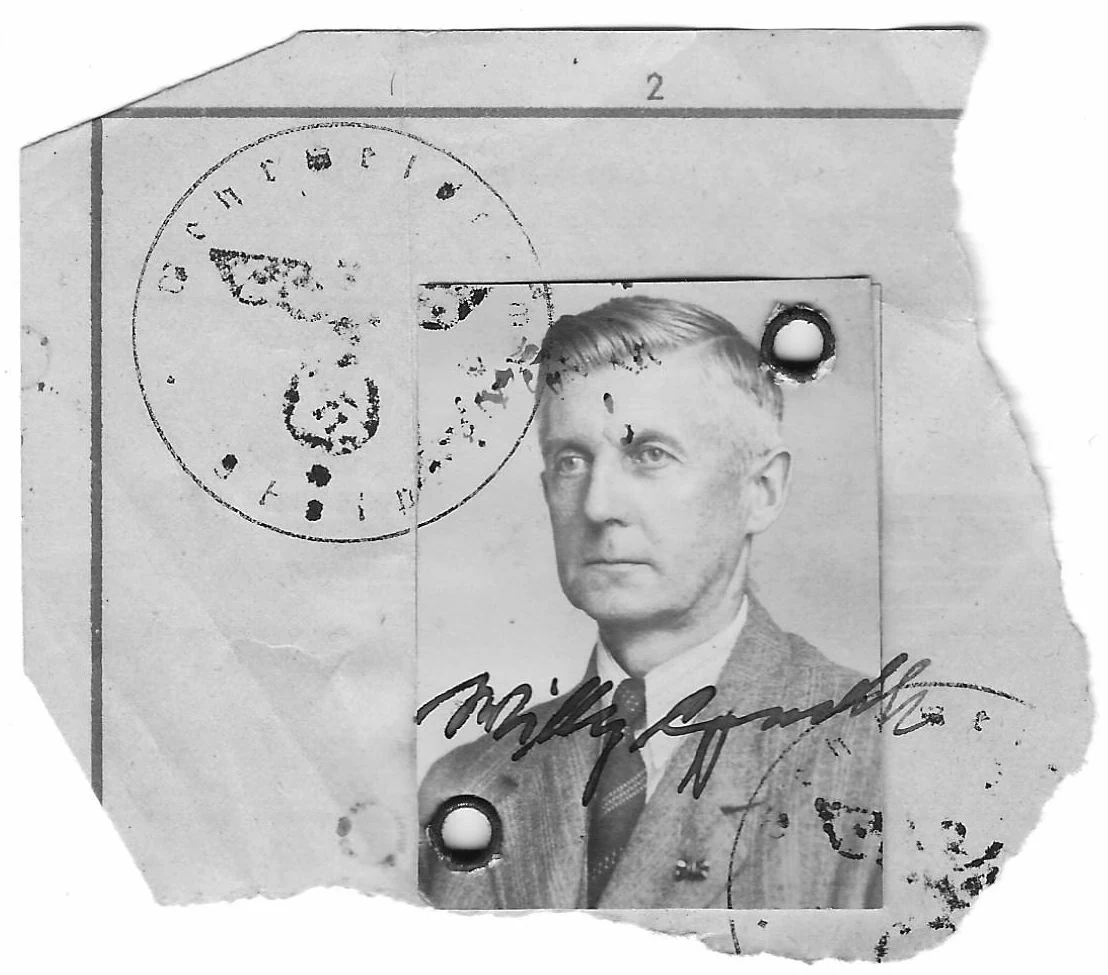 Portrait of Willy Groth on a damaged fragment of his 1945 military pass